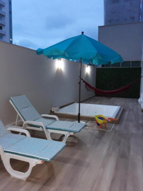 Apartamento luxo, 4 suítes - Meia Praia